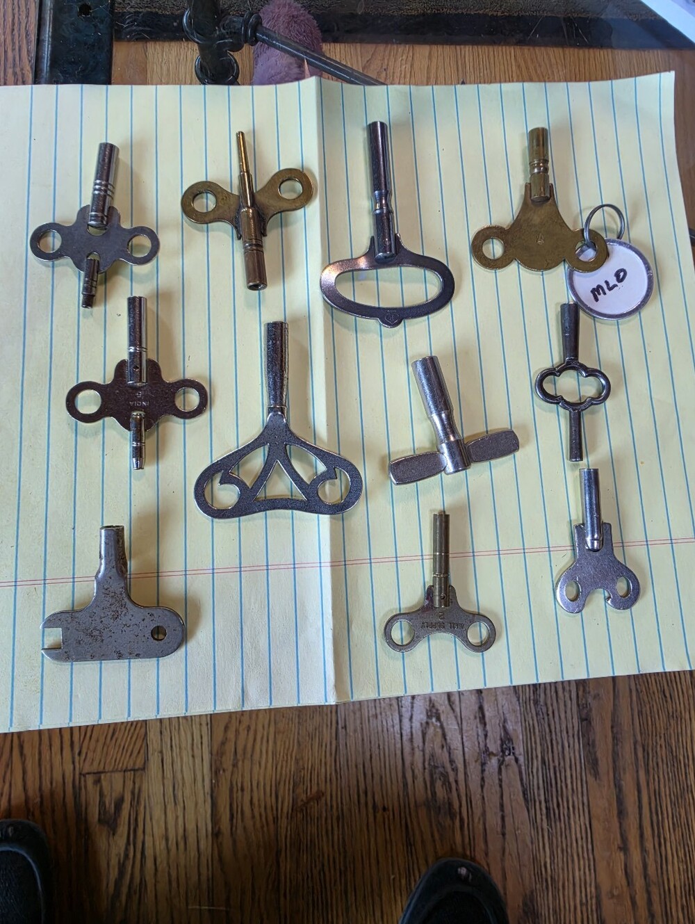 Vintage Lot Of 11 Clock Keys